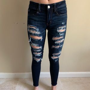 AMERICAN EAGLE SUPER STRETCH RIPPED JEGGINGS